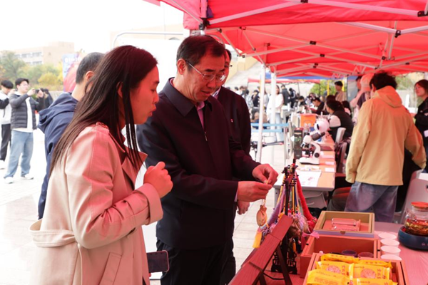 图片4.png 图片4.png